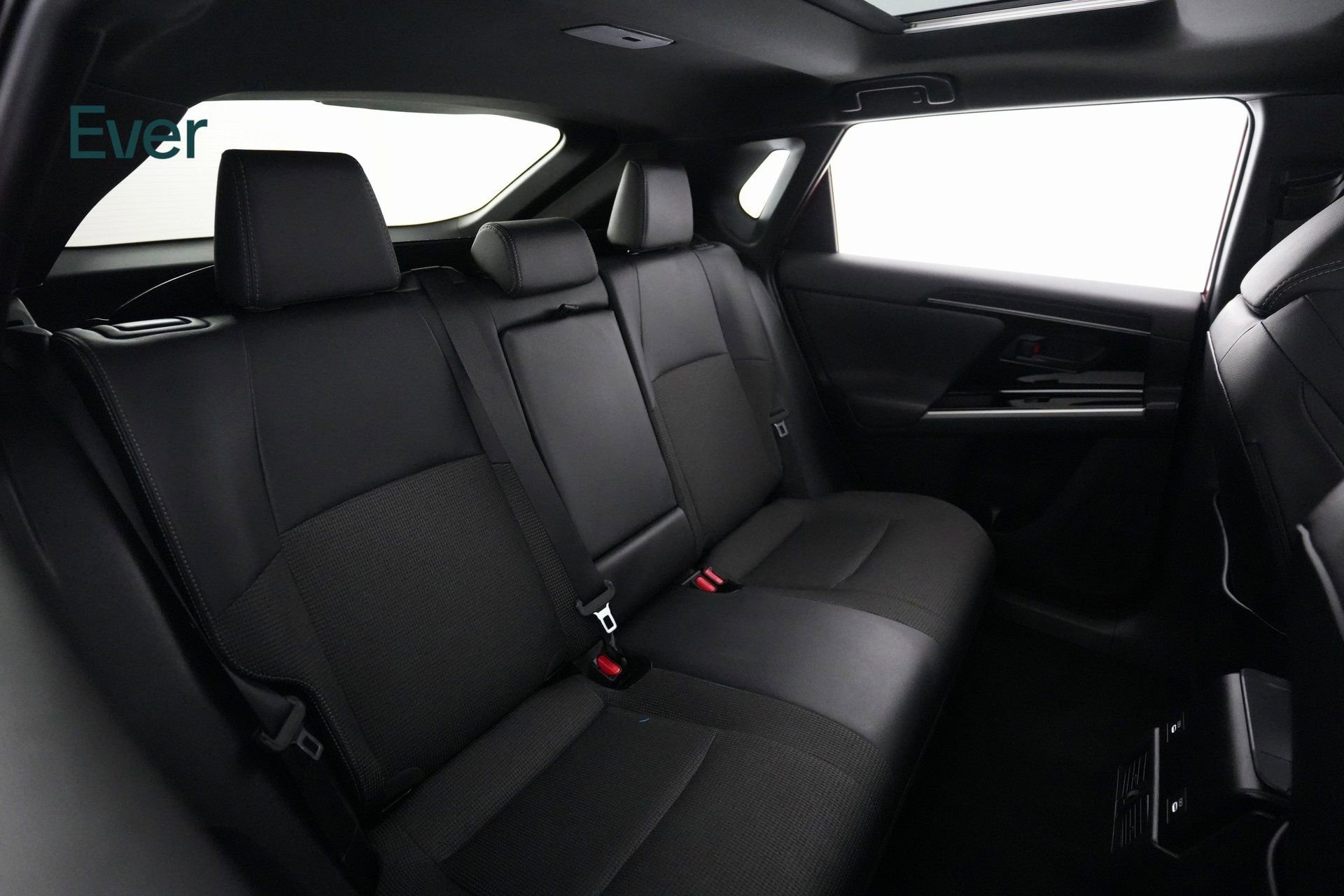 Used 2024 Toyota bZ4X XLE image 9