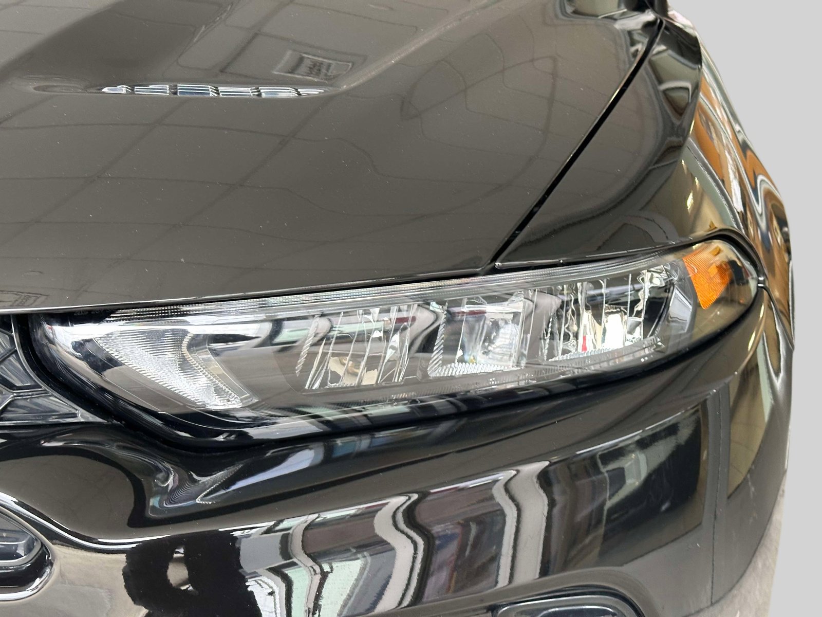 Used 2024 Dodge Hornet R/T w/ R/T Blacktop Package image 7