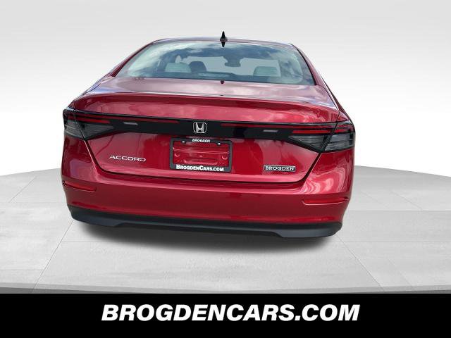 New 2025 Honda Accord SE image 4