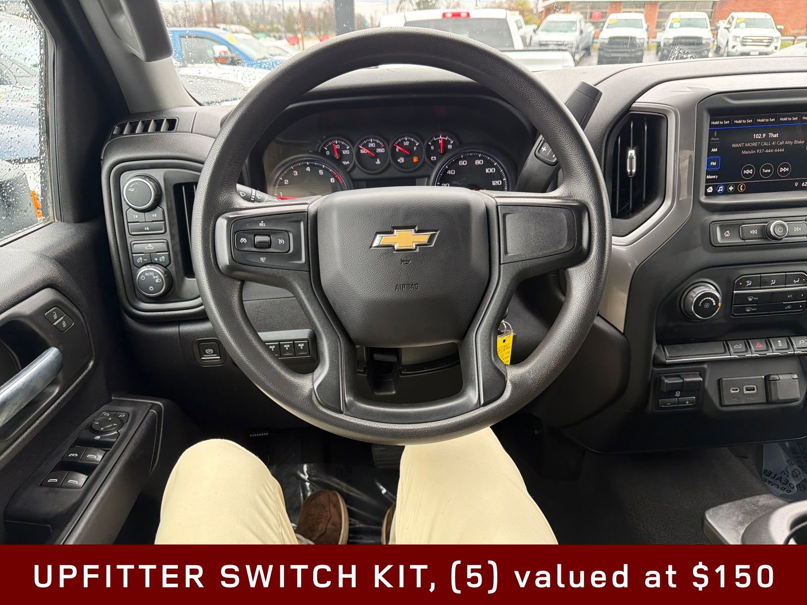 Used 2022 Chevrolet Silverado 2500 Custom w/ Custom Convenience Package AWD/4WD image 9