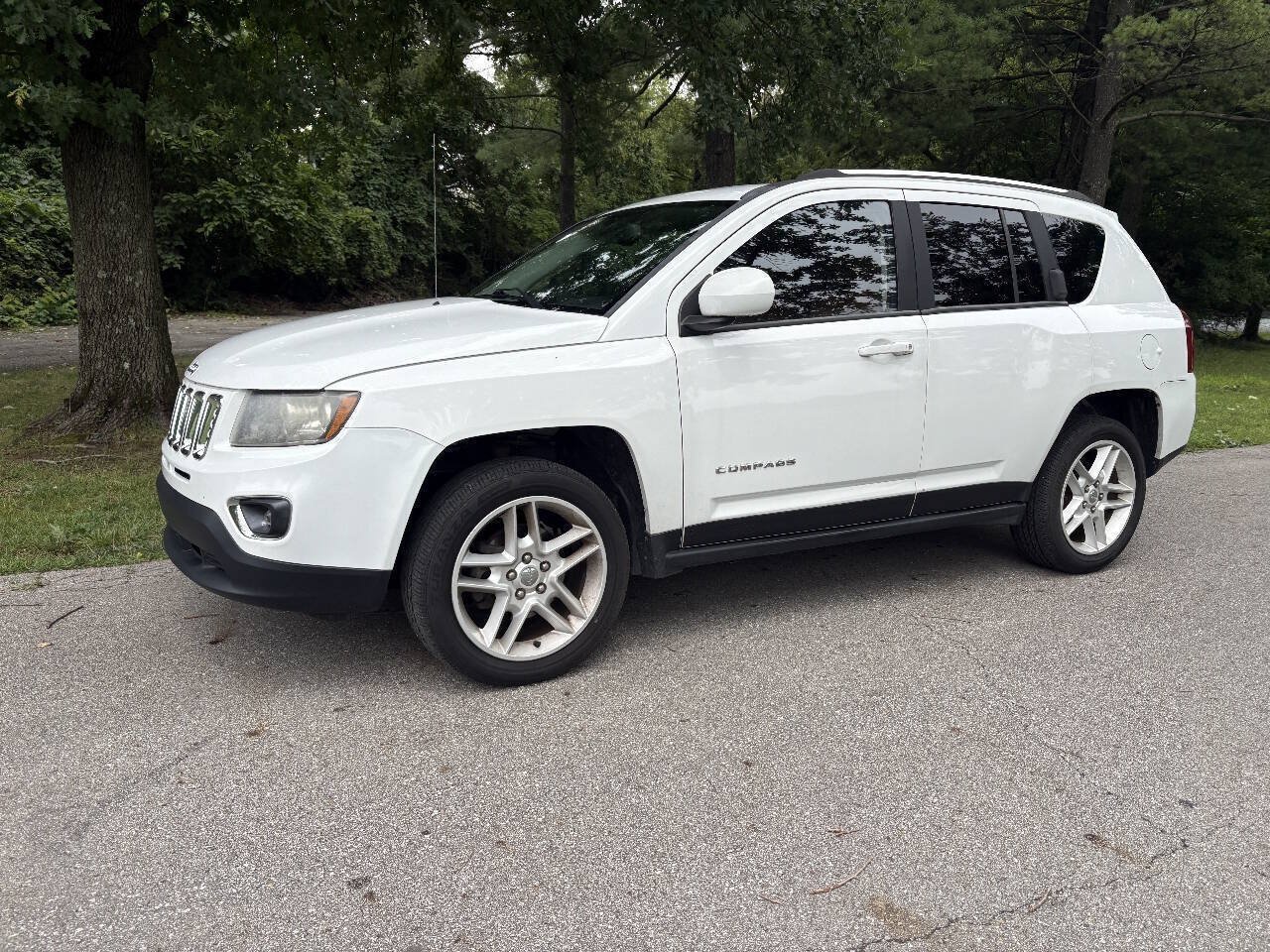 Used 2014 Jeep Compass Limited AWD/4WD image 4