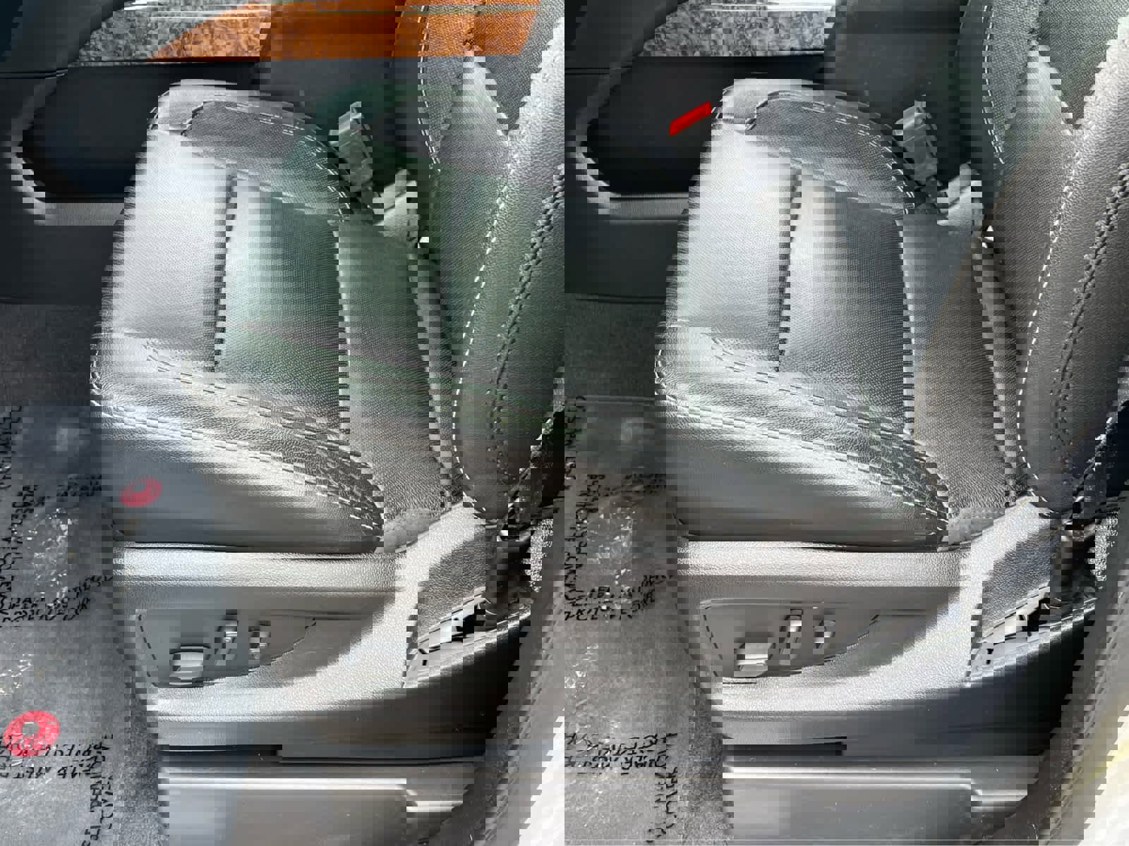 Used 2020 Chevrolet Suburban Premier image 30