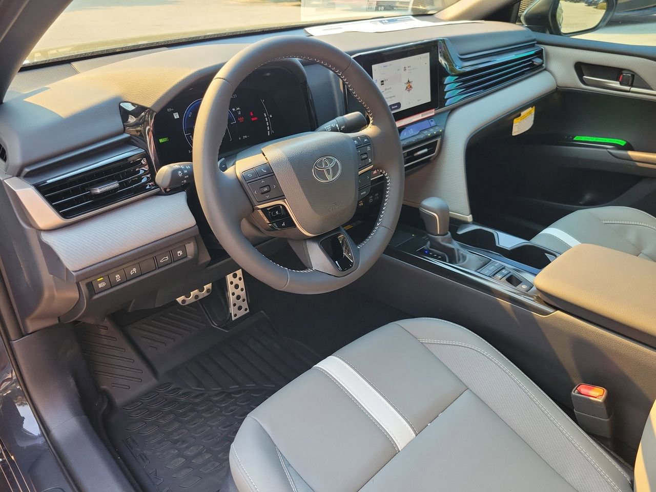 New 2026 Toyota Camry SE image 16