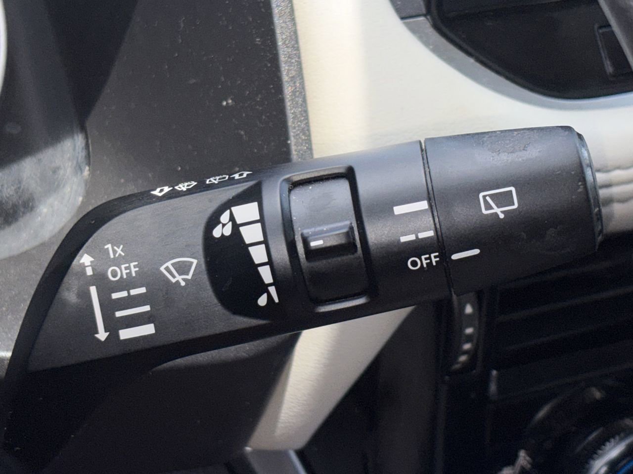 Certified 2023 Nissan Rogue SL w/ SL Premium Package FWD image 18