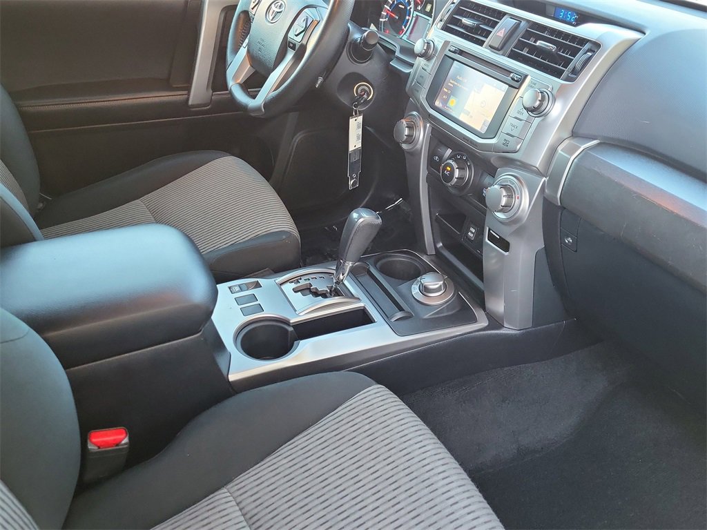 Used 2016 Toyota 4Runner SR5 image 19