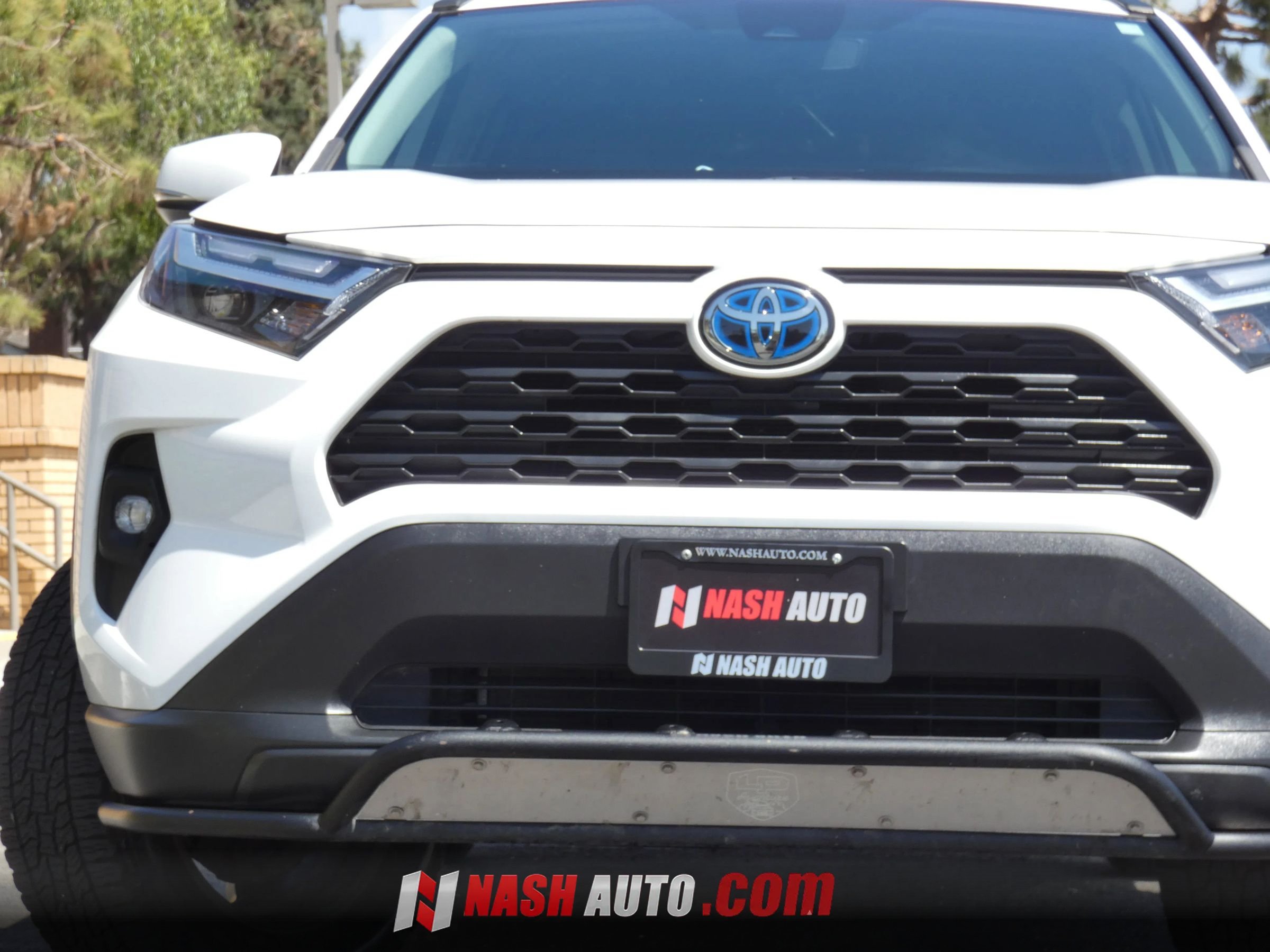 Used 2023 Toyota RAV4 AWD Hybrid image 19