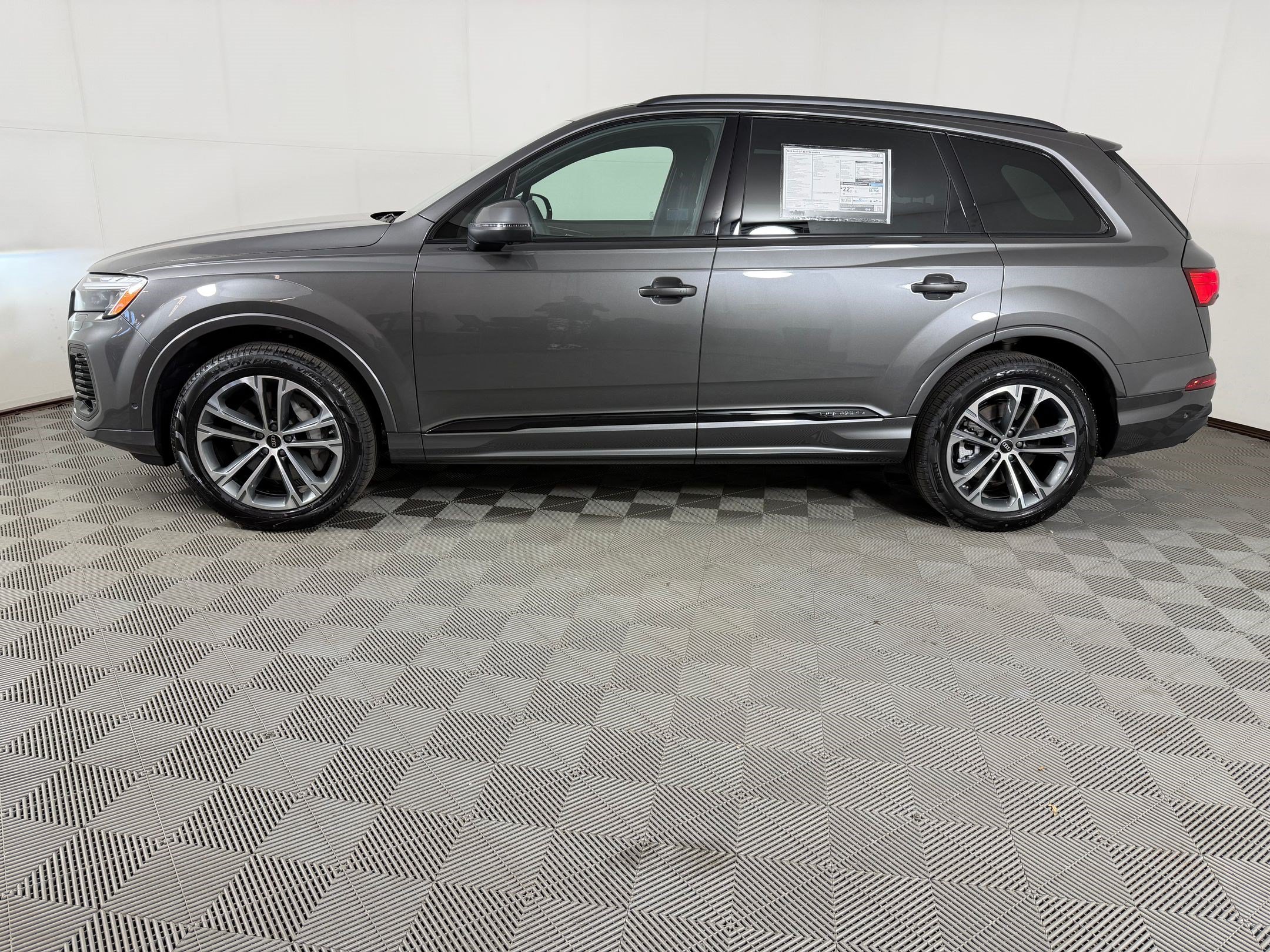 New 2026 Audi Q7 2.0T Premium AWD/4WD image 2