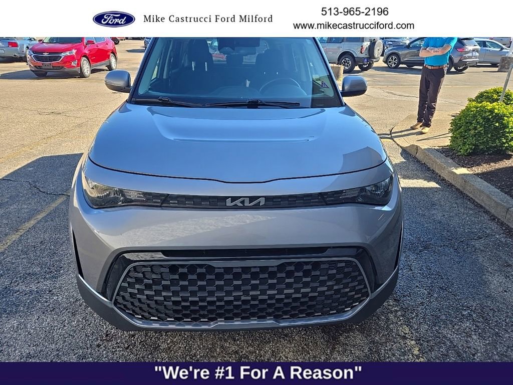 Used 2023 Kia Soul EX image 2