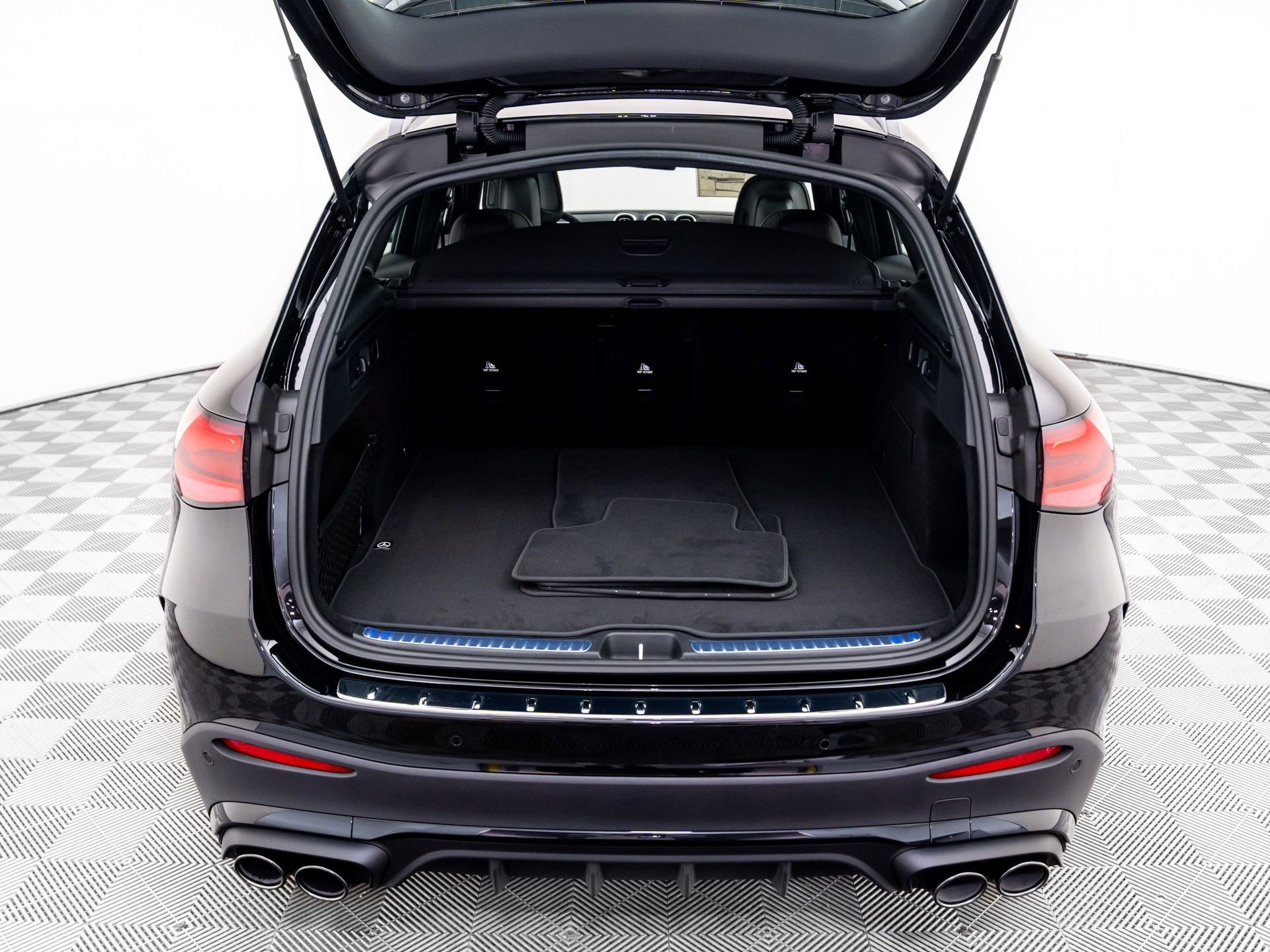 New 2026 Mercedes-Benz GLC 43 AMG 4MATIC image 32