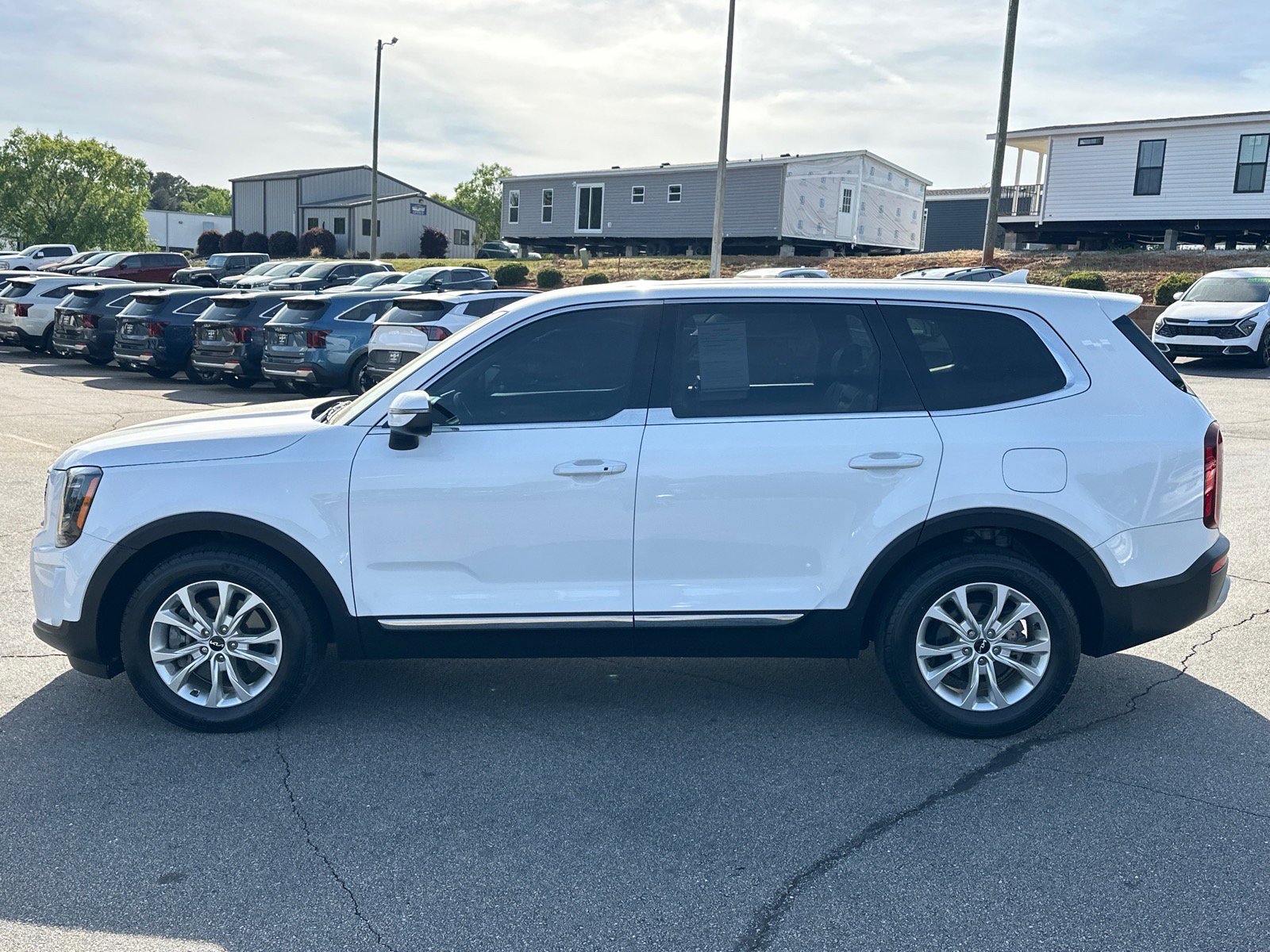 Certified 2022 Kia Telluride LX AWD/4WD image 5