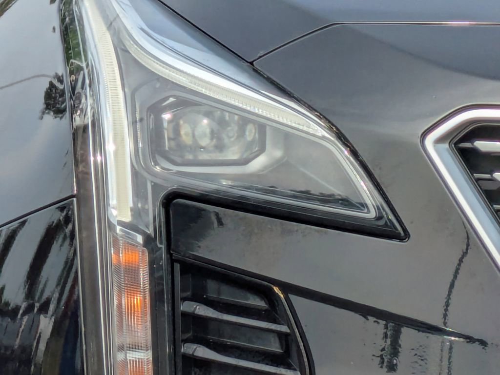 Used 2021 Cadillac XT4 Premium Luxury w/ Driver Awareness Package FWD image 13