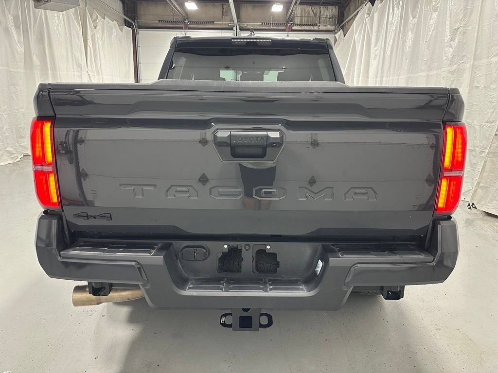 Used 2026 Toyota Tacoma TRD Off-Road AWD/4WD image 6