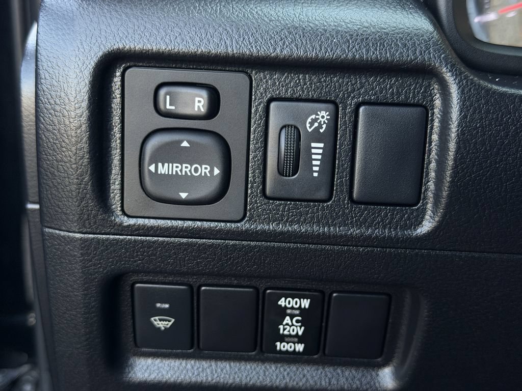 Used 2015 Toyota 4Runner SR5 AWD/4WD image 22