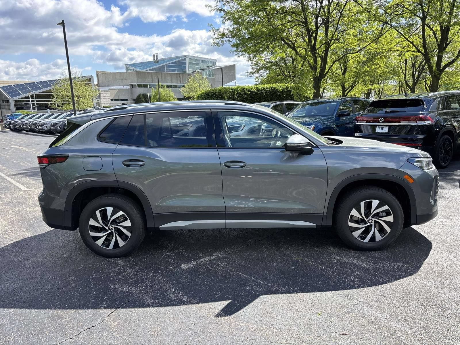 New 2026 Volkswagen Tiguan S AWD/4WD image 4