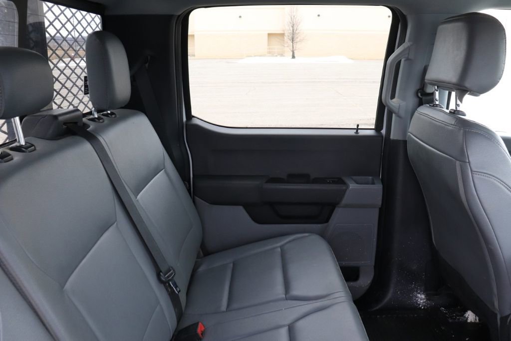 Used 2024 Ford F550 4x4 Crew Cab Super Duty image 17