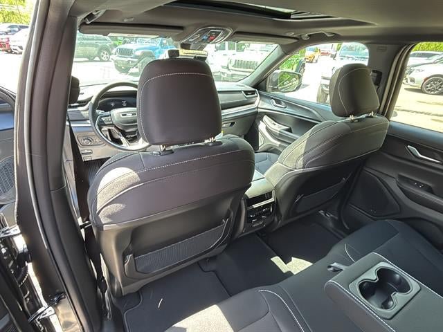 New 2026 Jeep Grand Cherokee Laredo X AWD/4WD image 26
