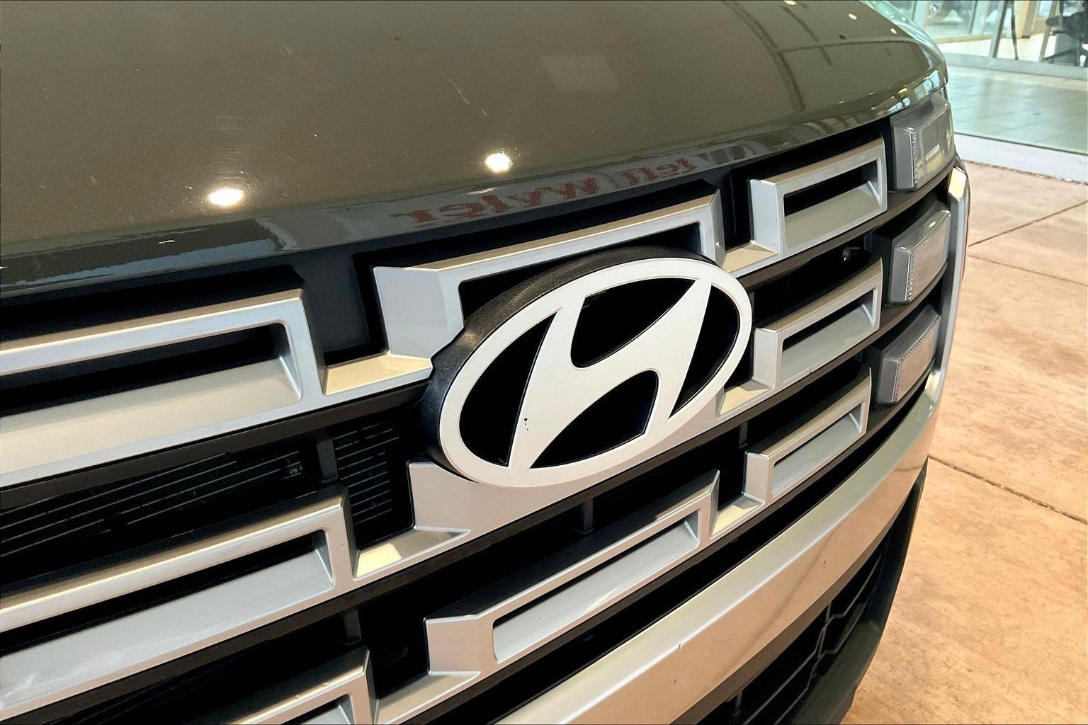 Used 2025 Hyundai Santa Cruz SEL AWD/4WD image 31