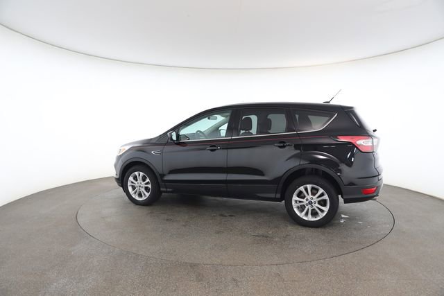 Used 2017 Ford Escape SE image 9