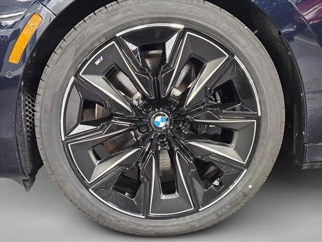 New 2025 BMW 760i xDrive w/ Executive Package image 16