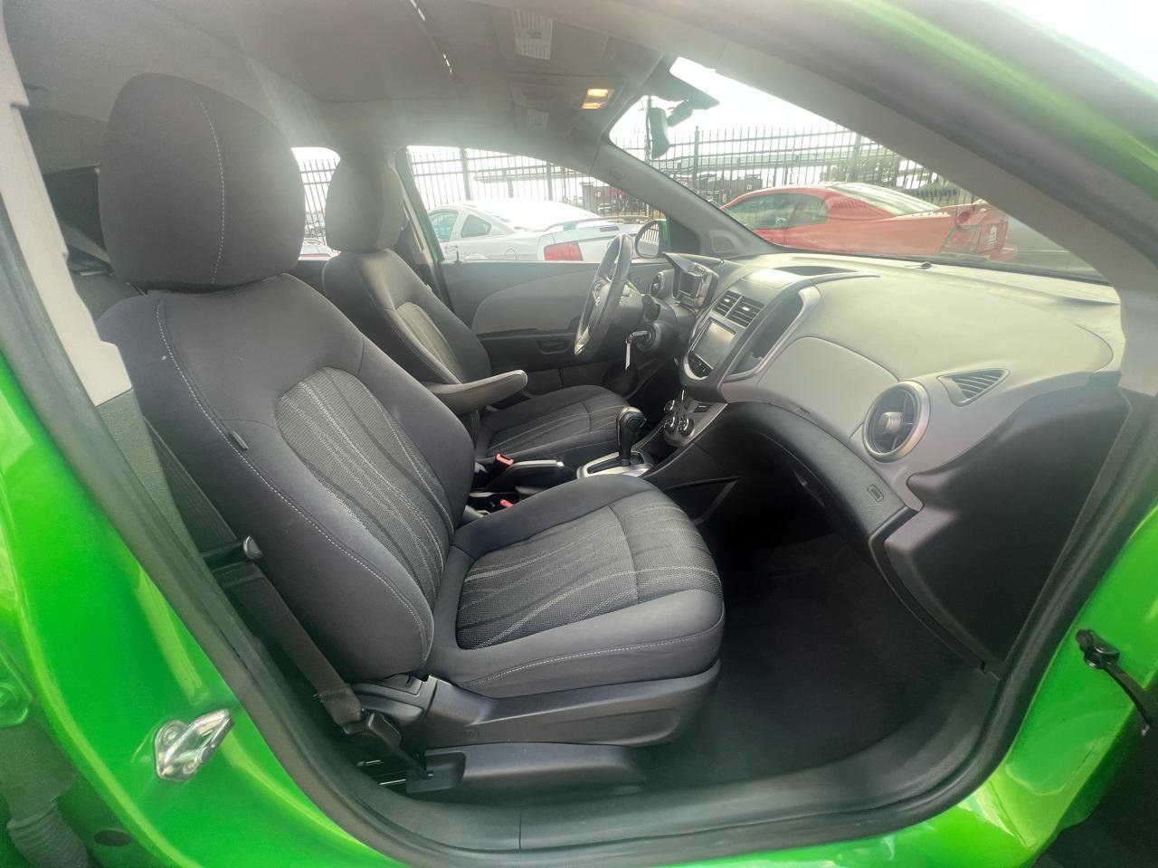 Used 2016 Chevrolet Sonic LT w/ Fun and Sun Package FWD image 25