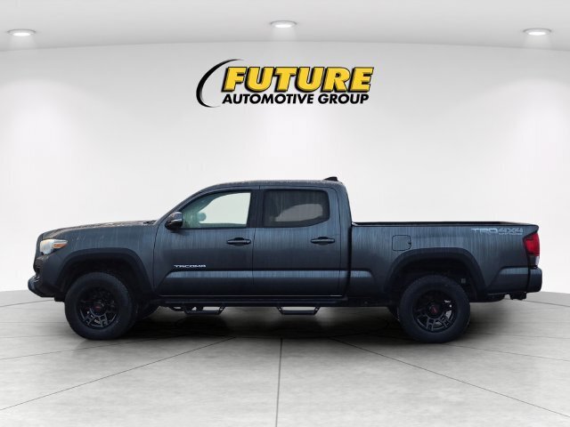 Certified 2019 Toyota Tacoma TRD Off-Road w/ Technology Package AWD/4WD image 9
