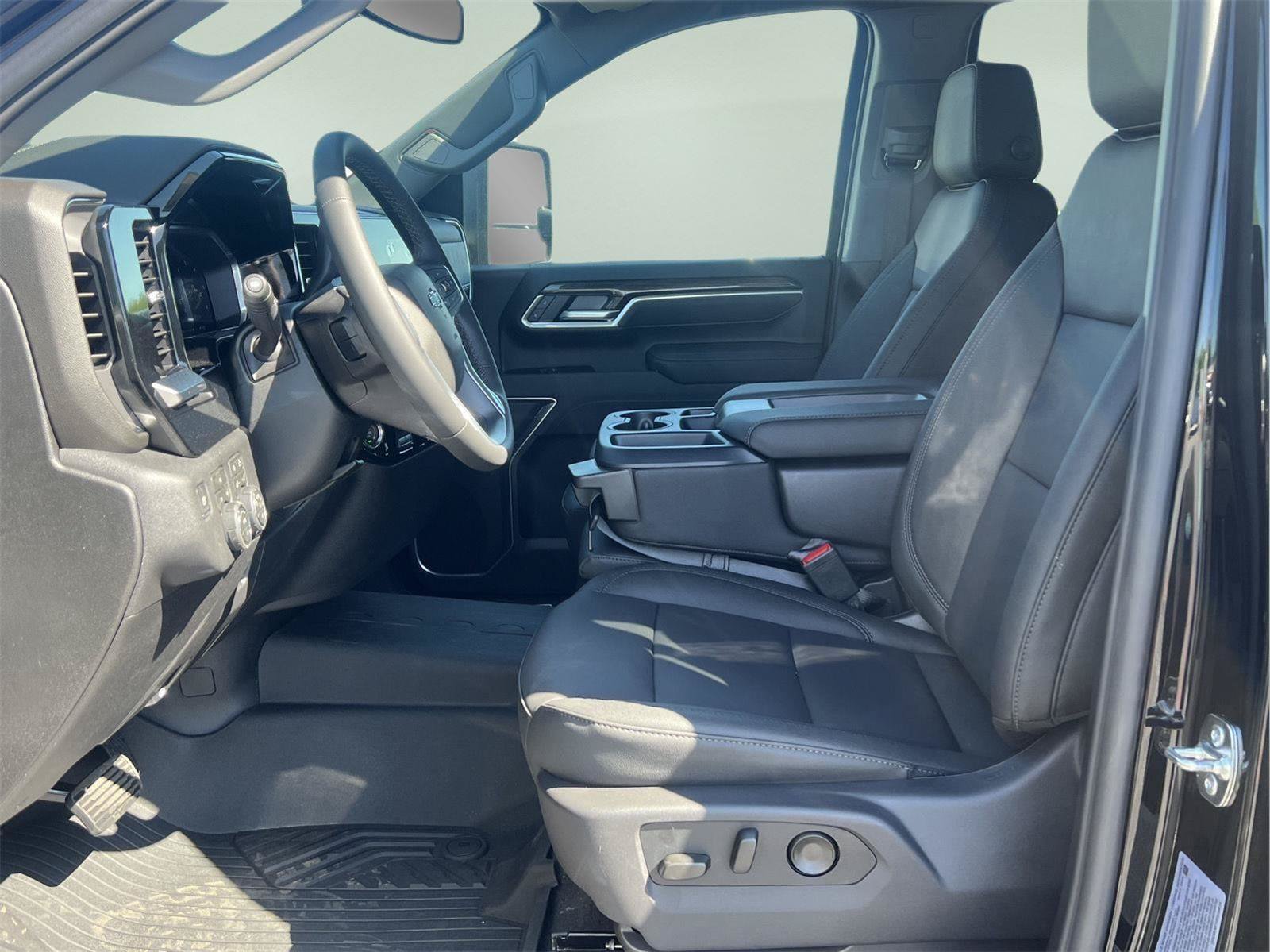 New 2026 Chevrolet Silverado 2500 LT w/ Trail Boss Package AWD/4WD image 11