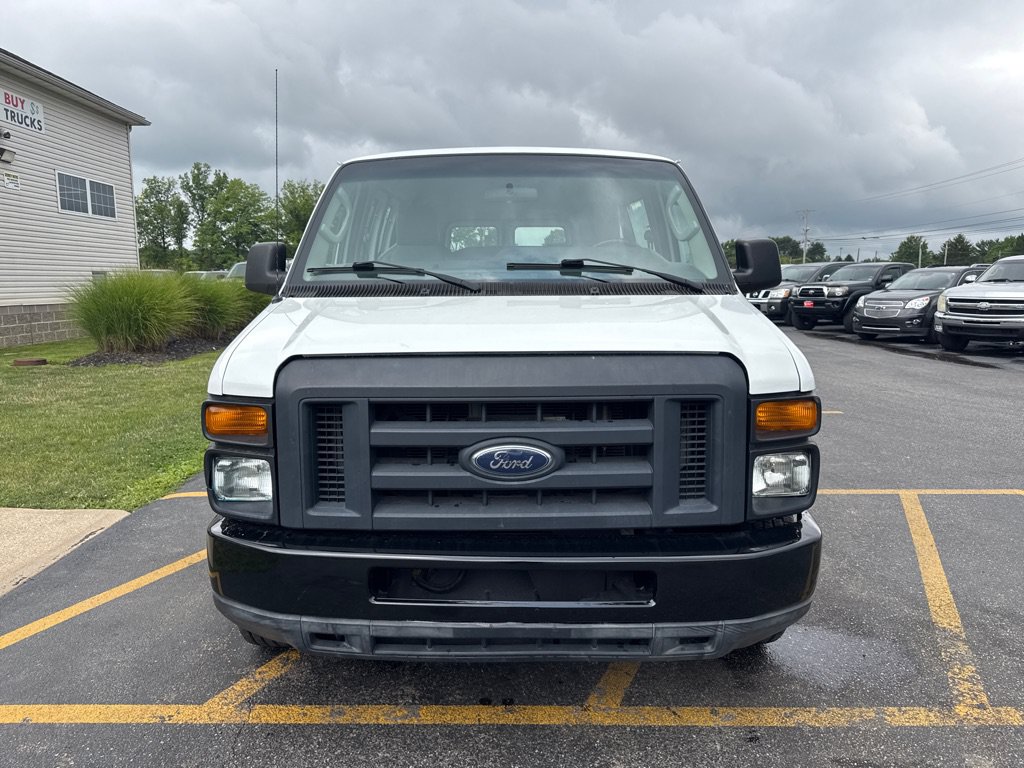 Used 2013 Ford E-350 and Econoline 350 XL RWD image 3