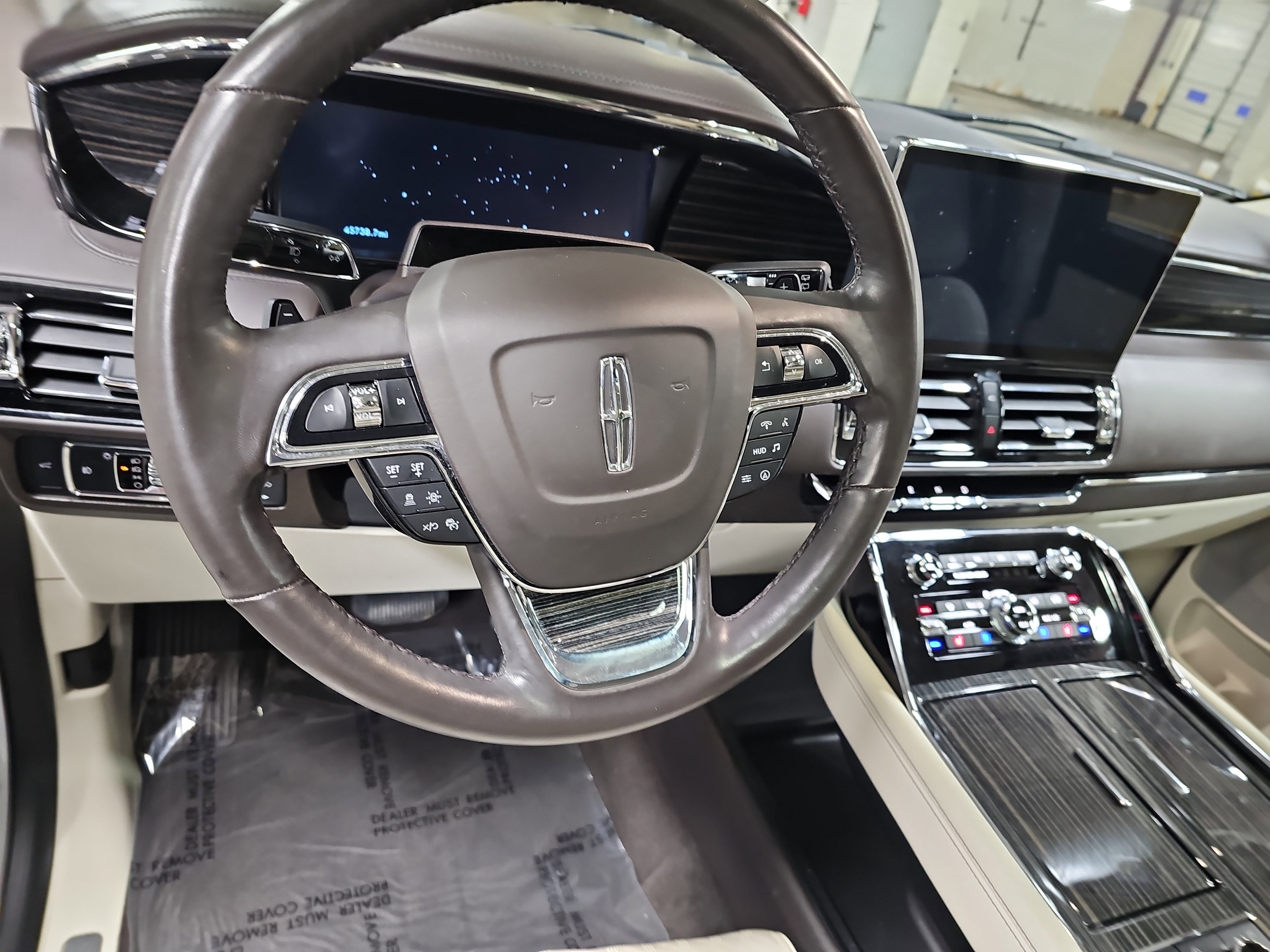 Used 2024 Lincoln Navigator Black Label AWD/4WD image 18
