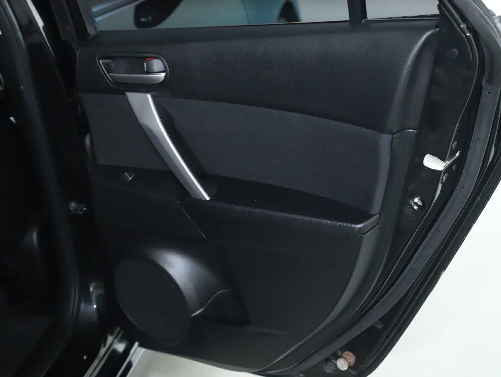 Used 2010 MAZDA MAZDA3 s Sport image 29