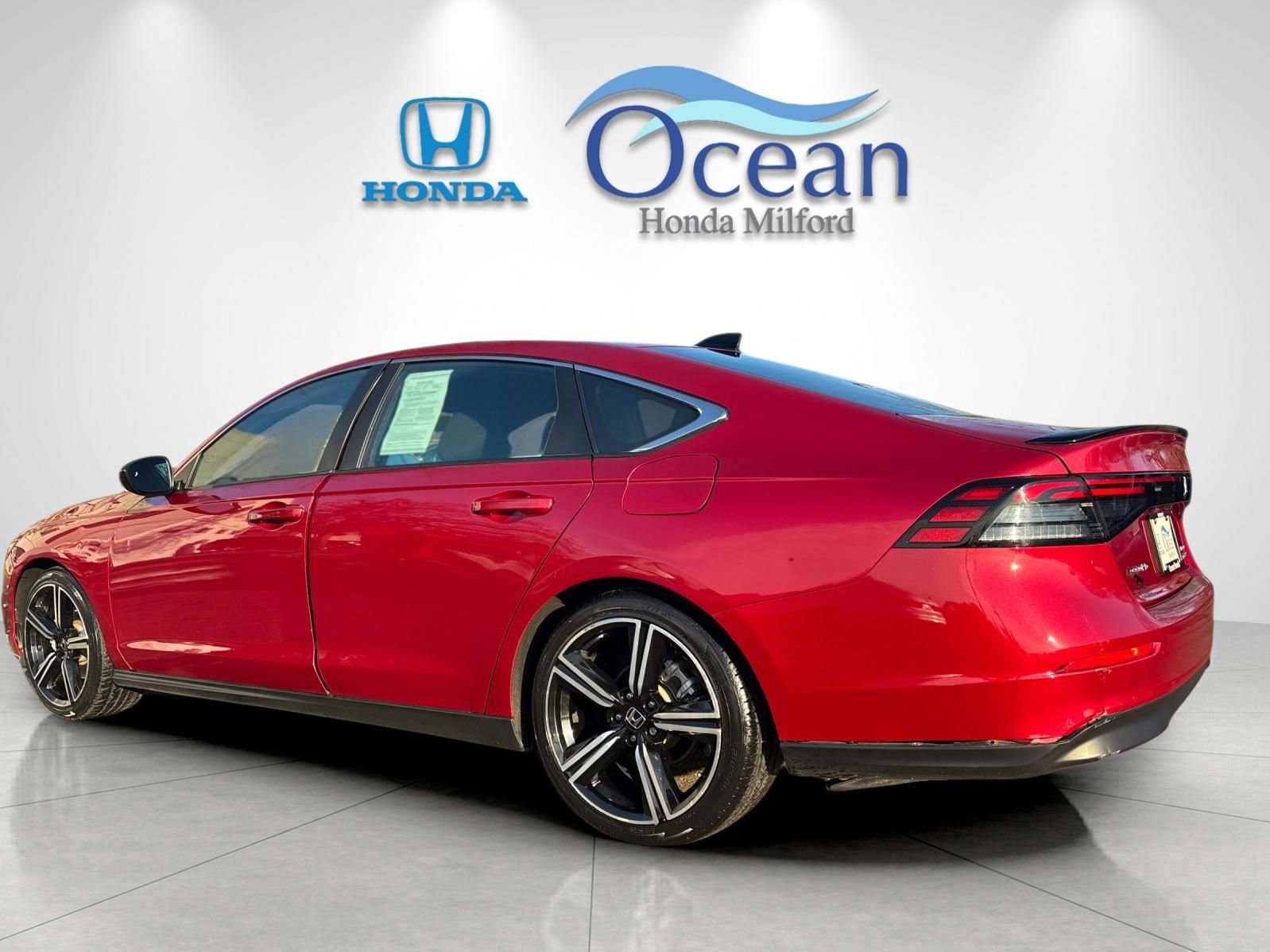 Used 2024 Honda Accord Sport image 5