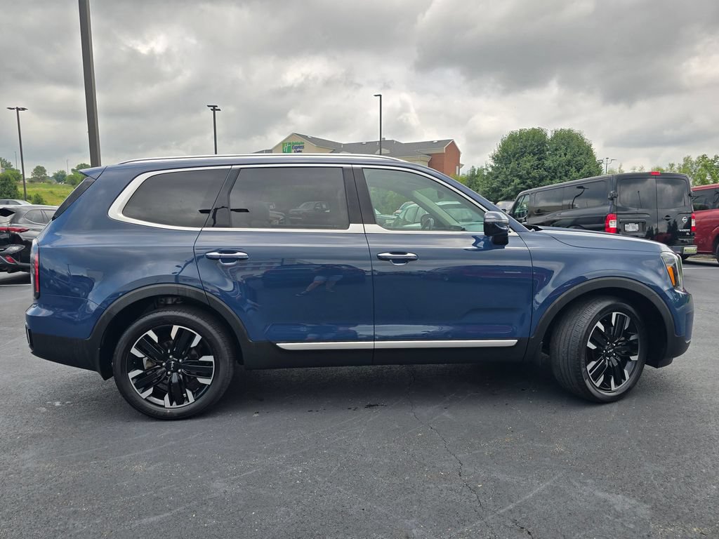 Used 2023 Kia Telluride SX AWD/4WD image 9