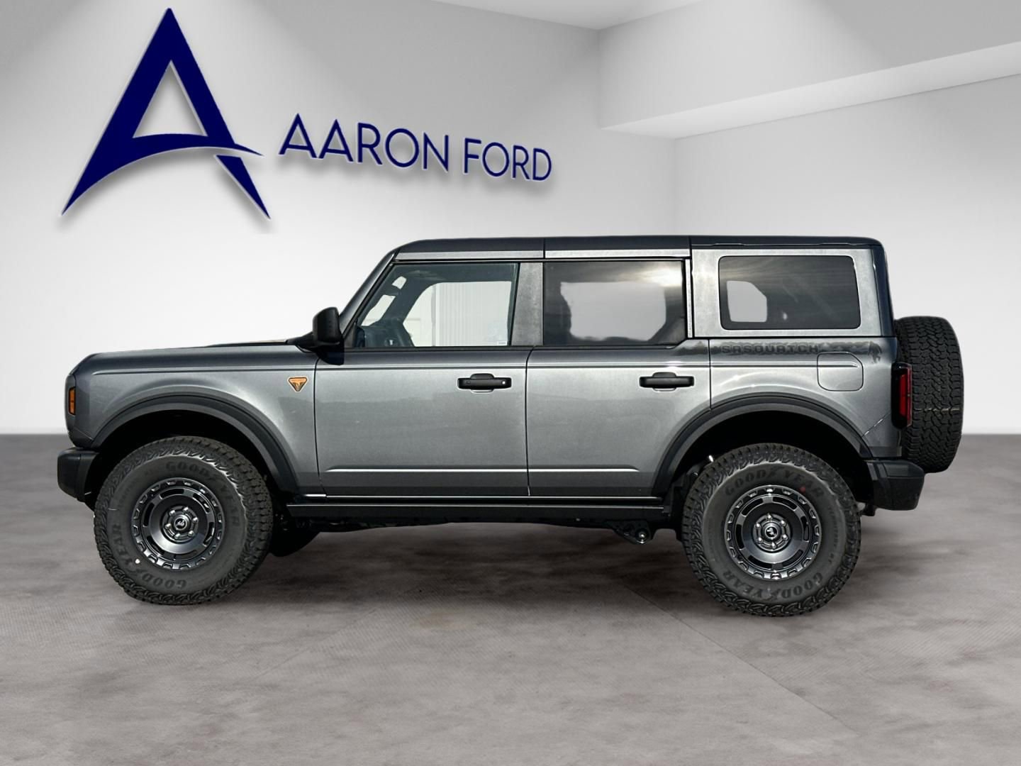 New 2025 Ford Bronco Badlands w/ Sasquatch Package image 3