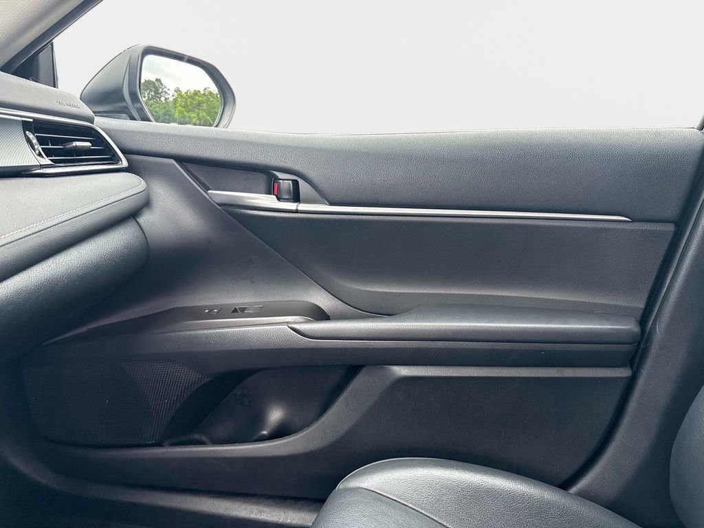 Used 2021 Toyota Camry SE w/ Audio Upgrade Package FWD image 47