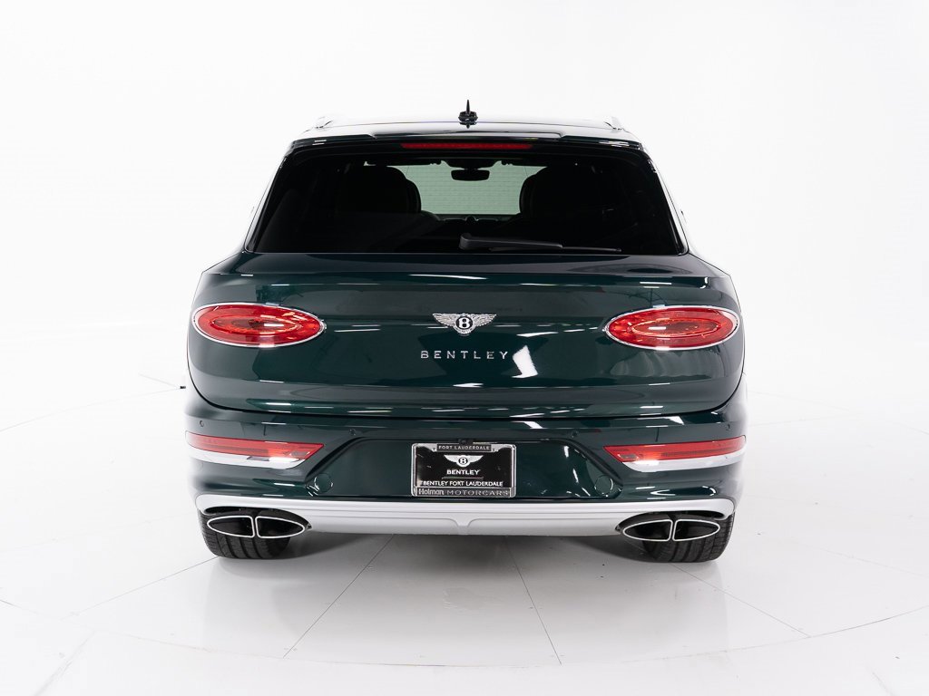 Used 2025 Bentley Bentayga Extended Wheelbase image 4