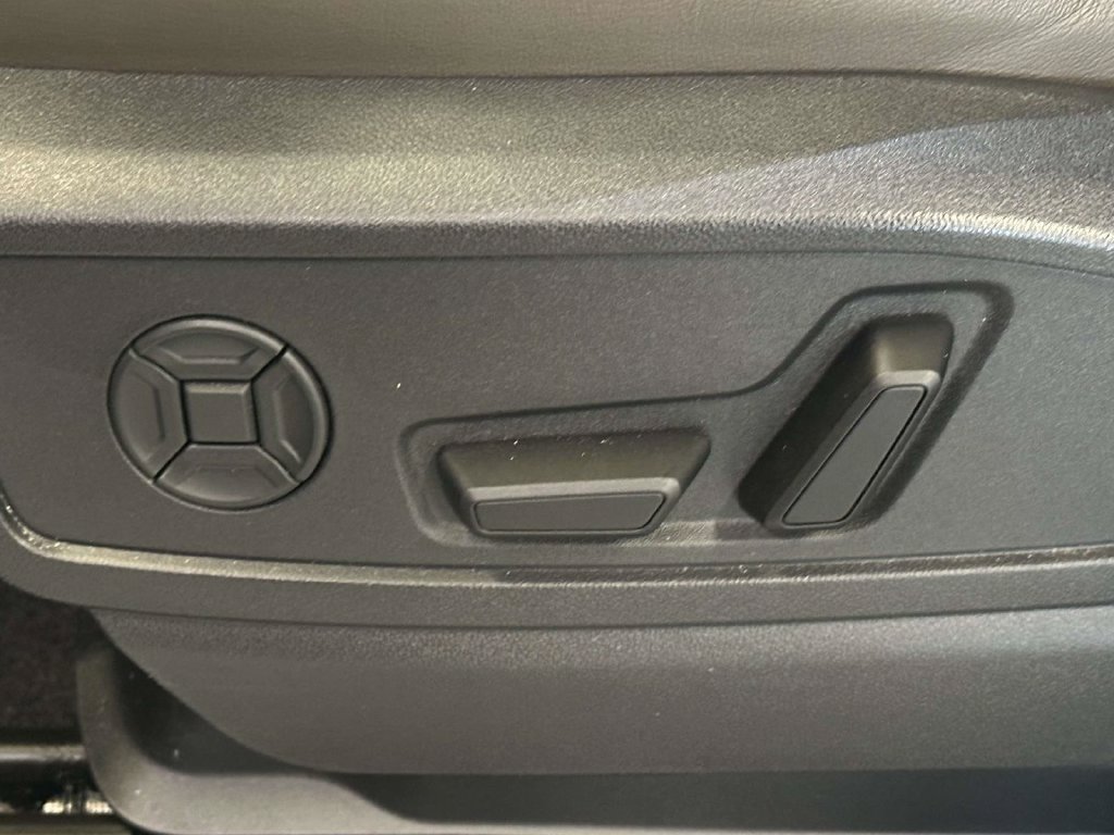 Used 2025 Audi Q5 Premium Plus w/ Premium Plus AWD/4WD image 20