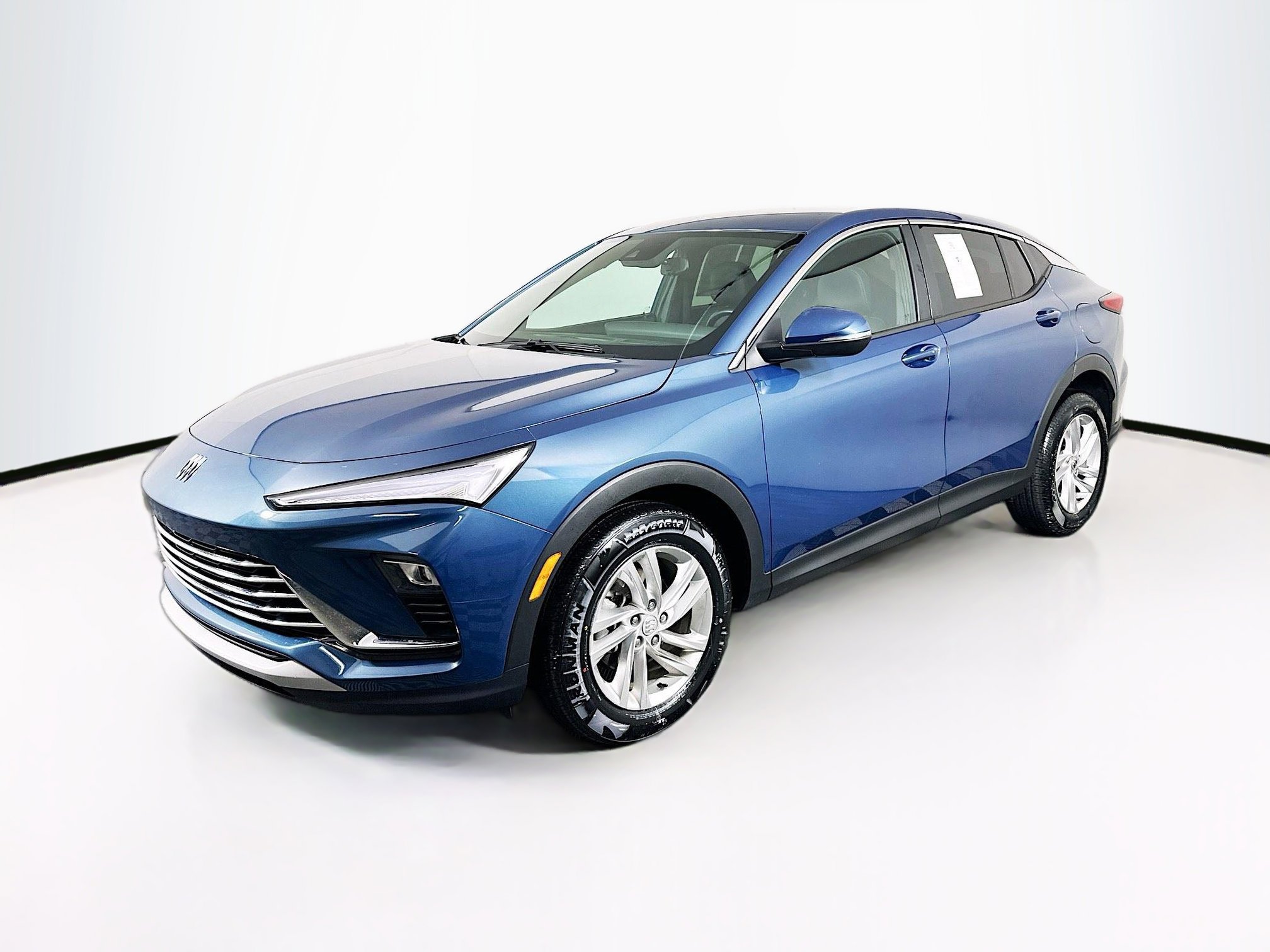 Used 2024 Buick Envista Preferred w/ Convenience I Package image 3