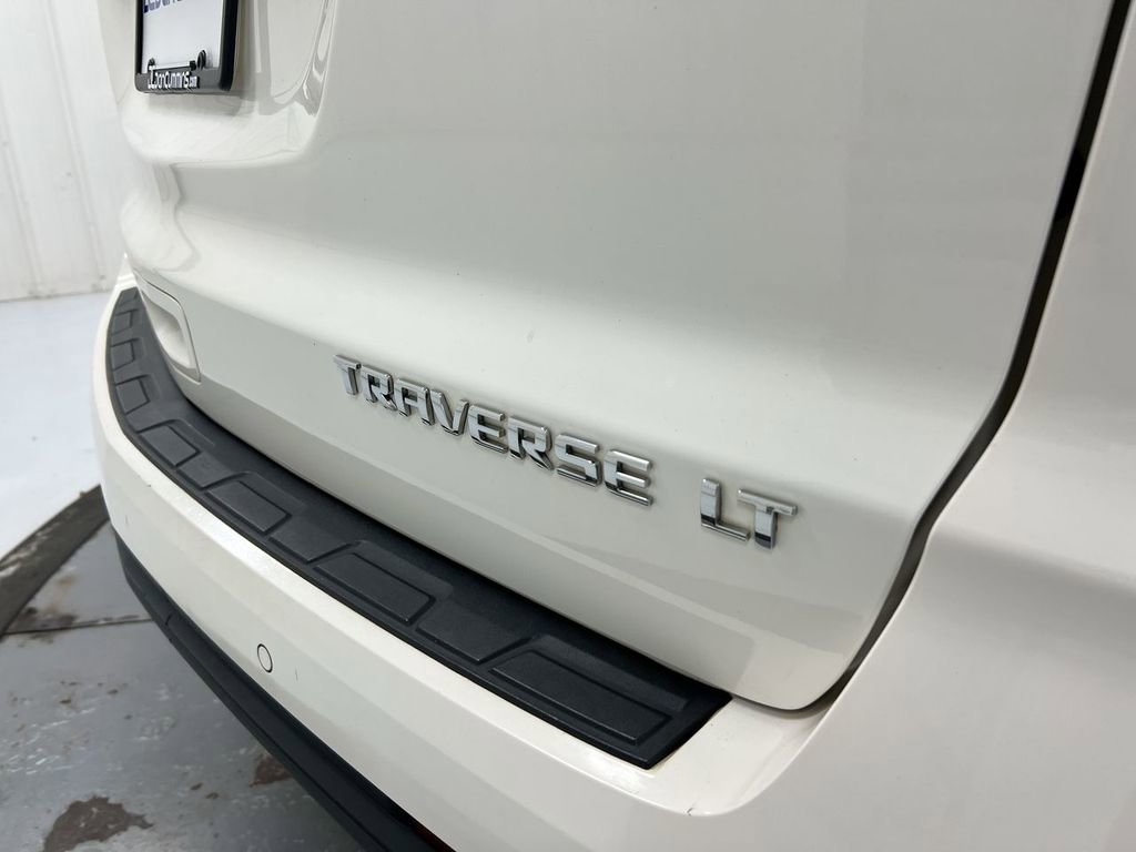 Used 2015 Chevrolet Traverse LT FWD image 21