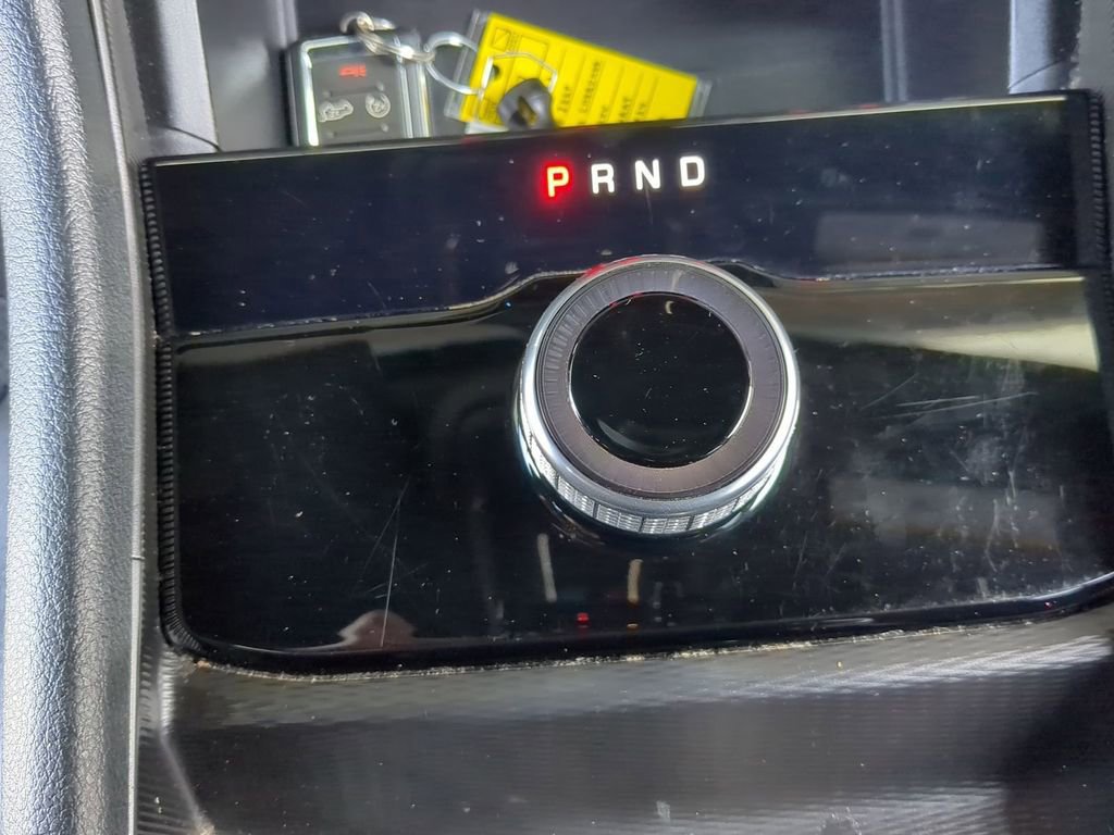 Used 2023 Jeep Grand Cherokee L Laredo image 9