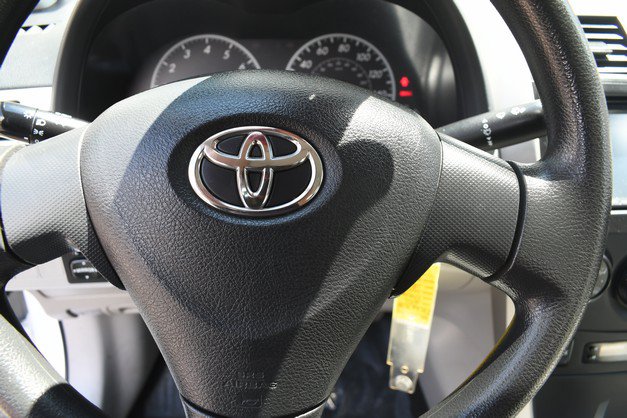Used 2011 Toyota Corolla FWD image 30