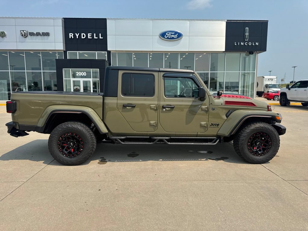 Certified 2025 Jeep Gladiator Overland AWD/4WD image 2