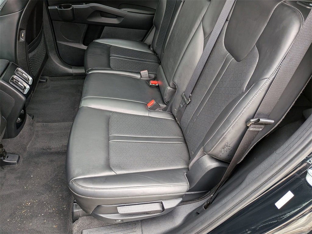 Certified 2023 Kia Sorento S w/ Panoramic Sunroof Package image 22