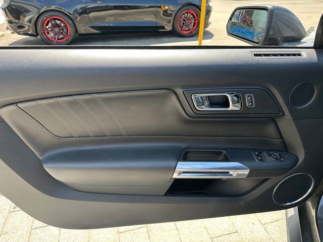 Used 2017 Ford Mustang GT Premium w/ GT Performance Package RWD image 11