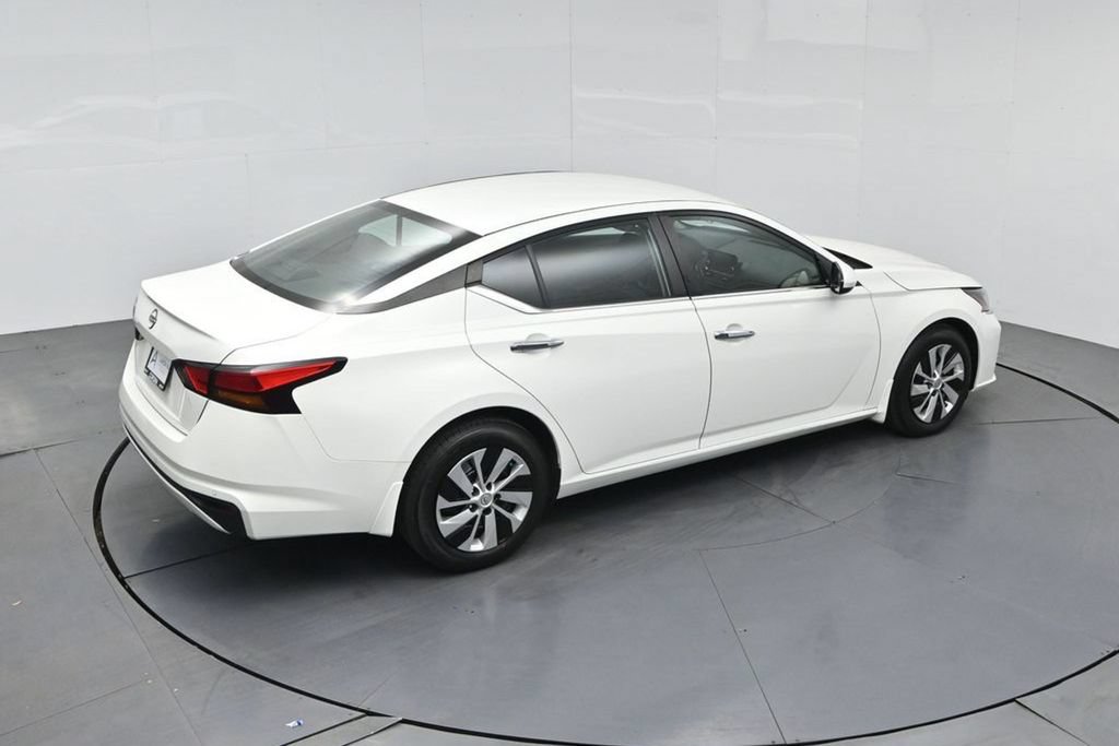Used 2023 Nissan Altima 2.5 S FWD image 44