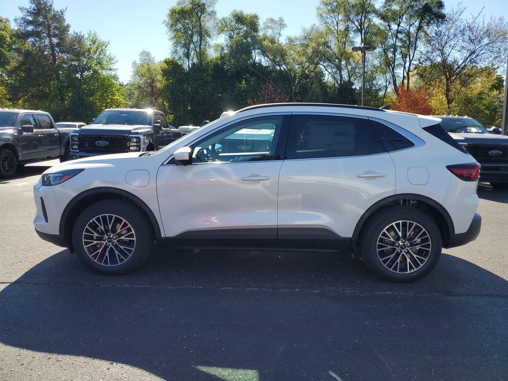 New 2026 Ford Escape SE w/ PHEV Premium Package image 31