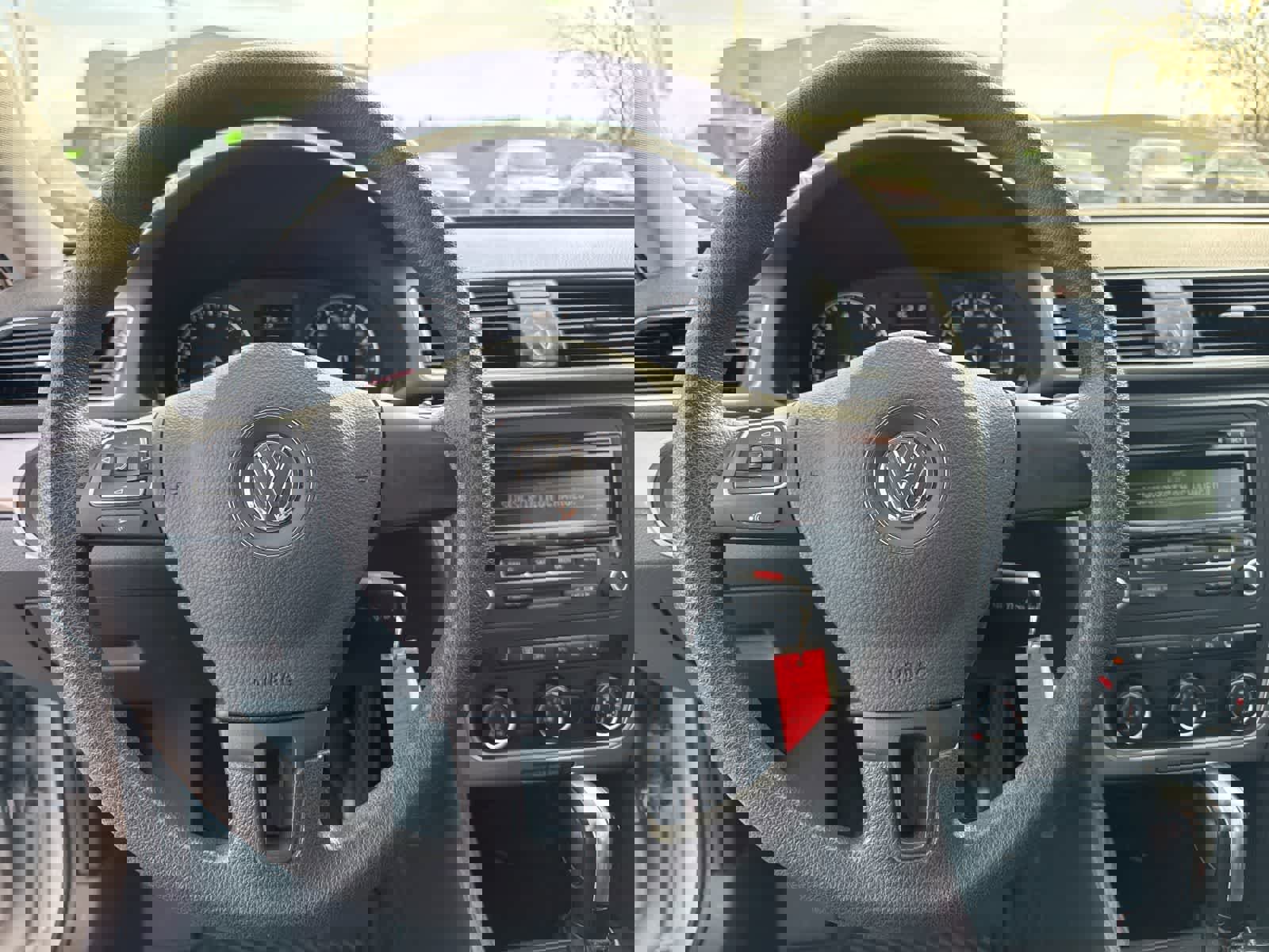 Used 2013 Volkswagen Passat Wolfsburg Edition image 21