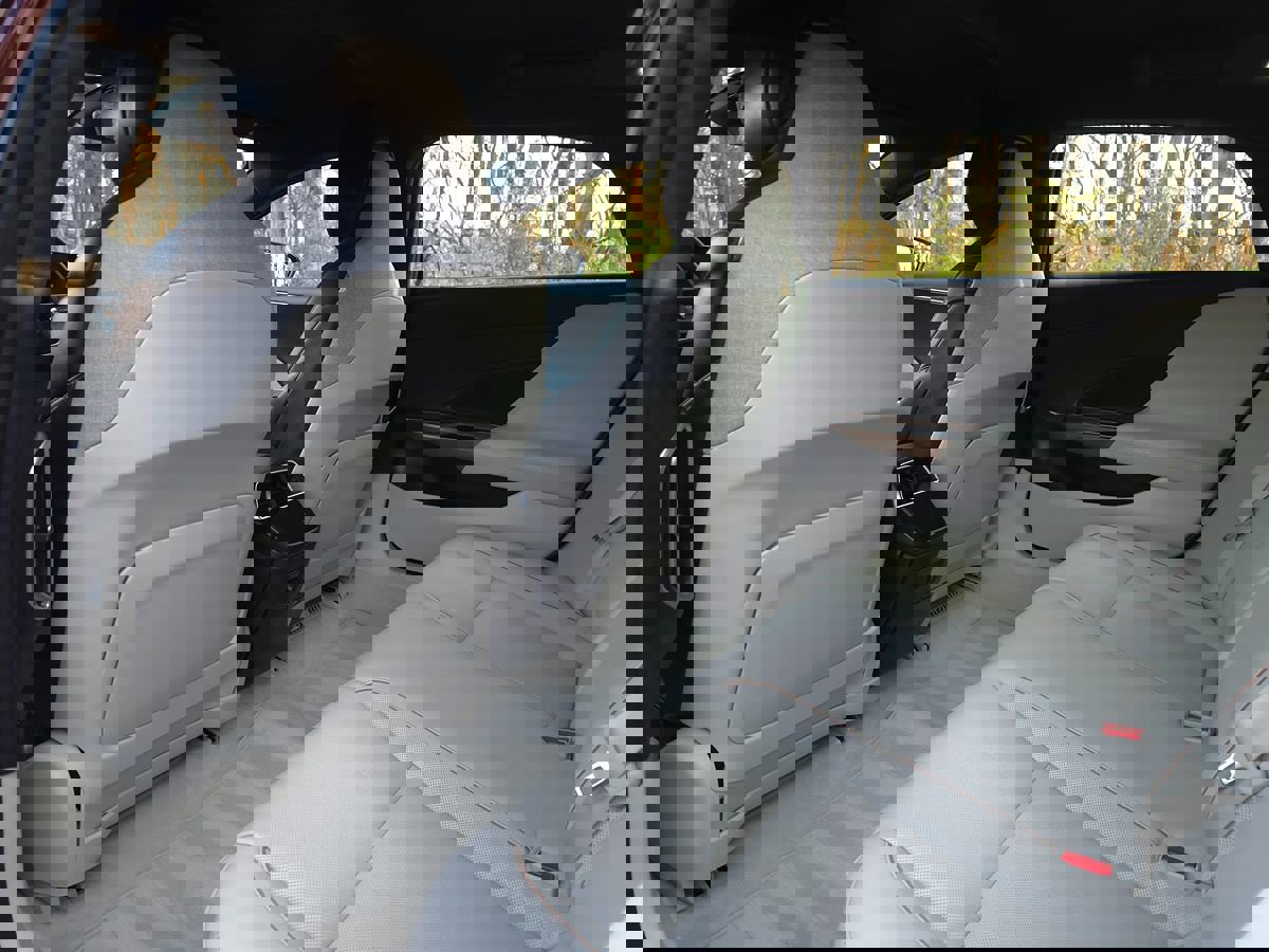 Used 2025 Lucid Air Pure image 12