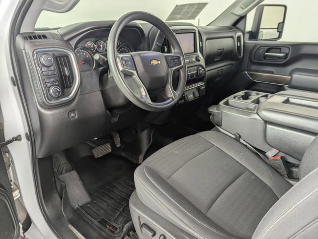 Used 2020 Chevrolet Silverado 2500 LT AWD/4WD image 16