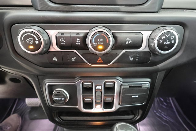Used 2020 Jeep Wrangler Unlimited Sport image 17