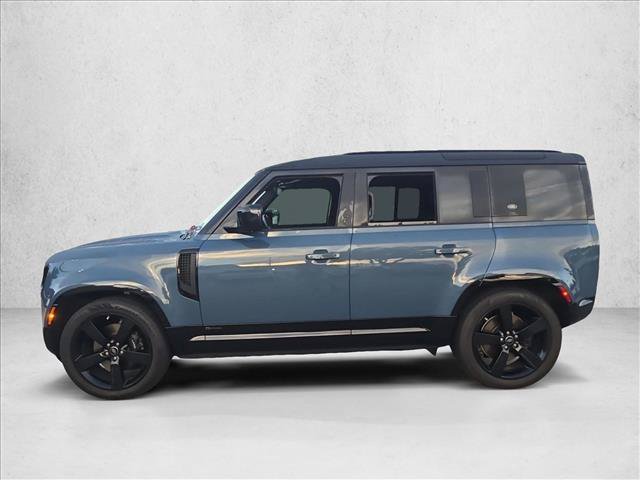 Used 2021 Land Rover Defender 110 X-Dynamic SE AWD/4WD image 8