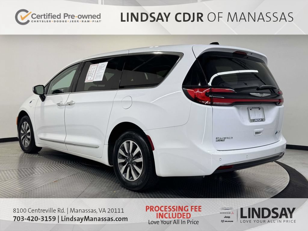 Used 2023 Chrysler Pacifica Limited FWD image 7